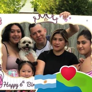 Meet your Posher, Adan